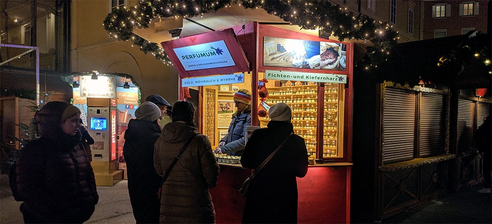 der christkindlmarkt in der nacht